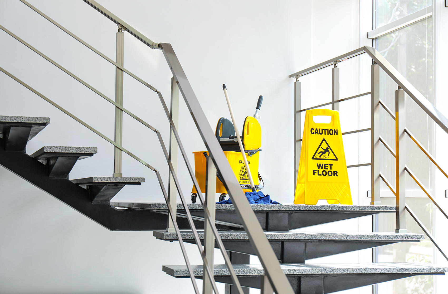 Gebäudereinigung & Treppenhausreinigung